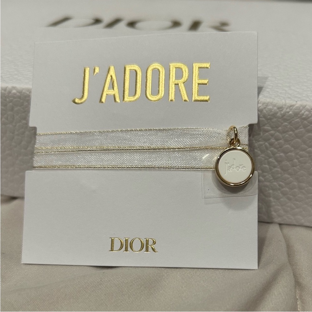 Dior J'adore 4 piece set- Pendant Scent Diffuser Bracelet + 2 Jadore scents - Picture 4 of 4